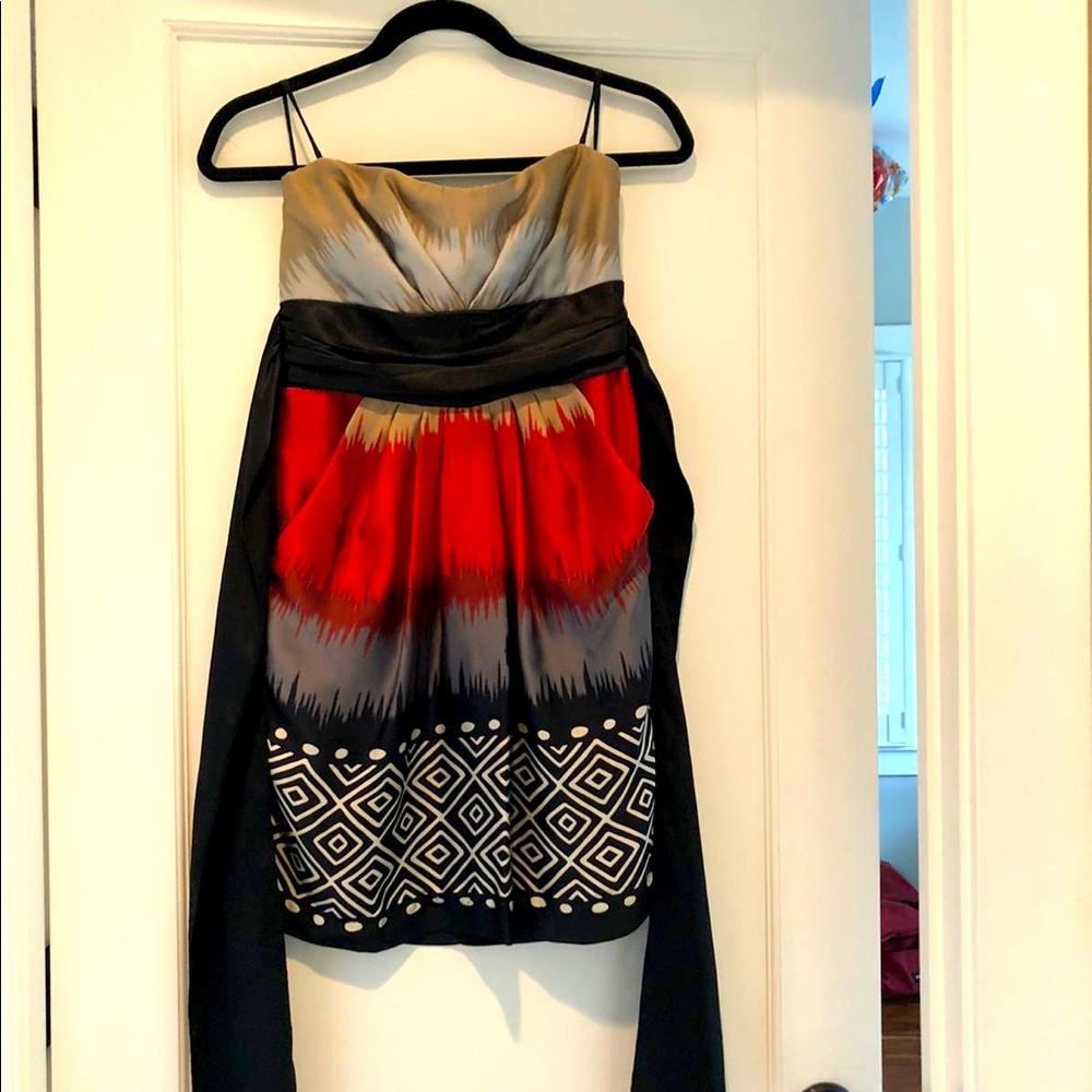 Strapless mini dress with bow tie in back